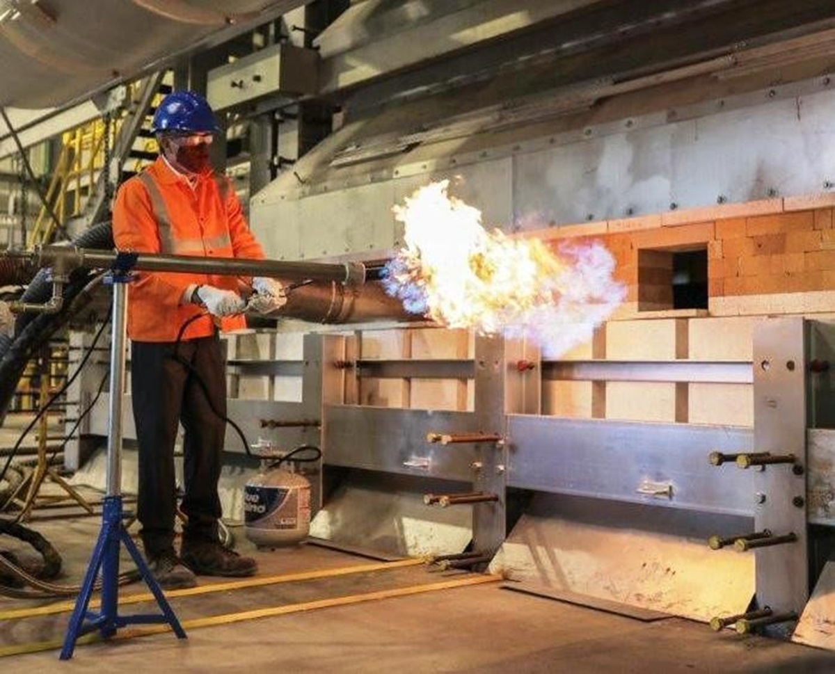 NSG’s Solar Glass Float Furnace in U.S. Starts Operation