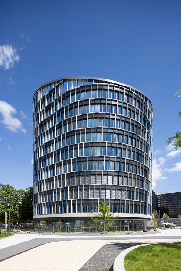 Architecture using Pilkington Suncool™