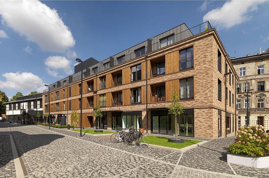 Solar control glazing