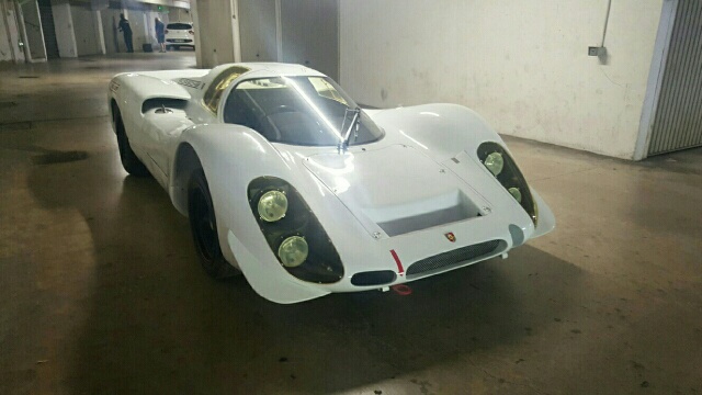 Porsche 910 replica