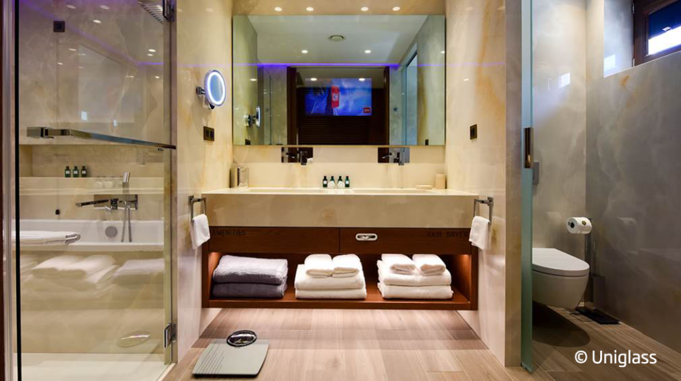 Interactive mirrors in contemporary interior design