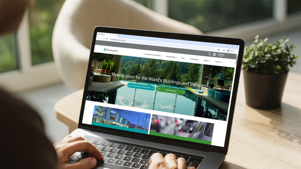 pilkington.com on laptop