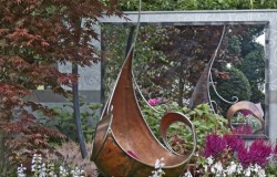 Mirropane Chrome Garden